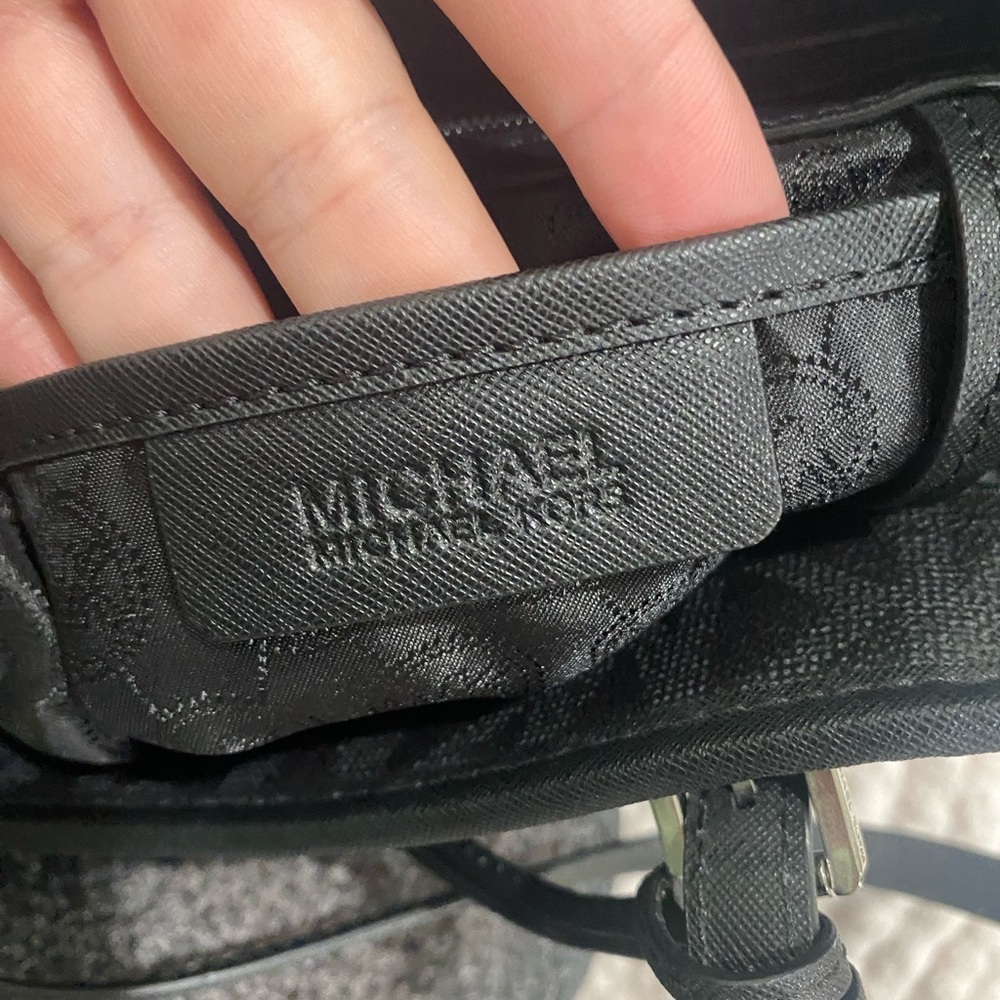 Michael Kors Black Tote Bag- NEVER worn - Picture 9 of 11